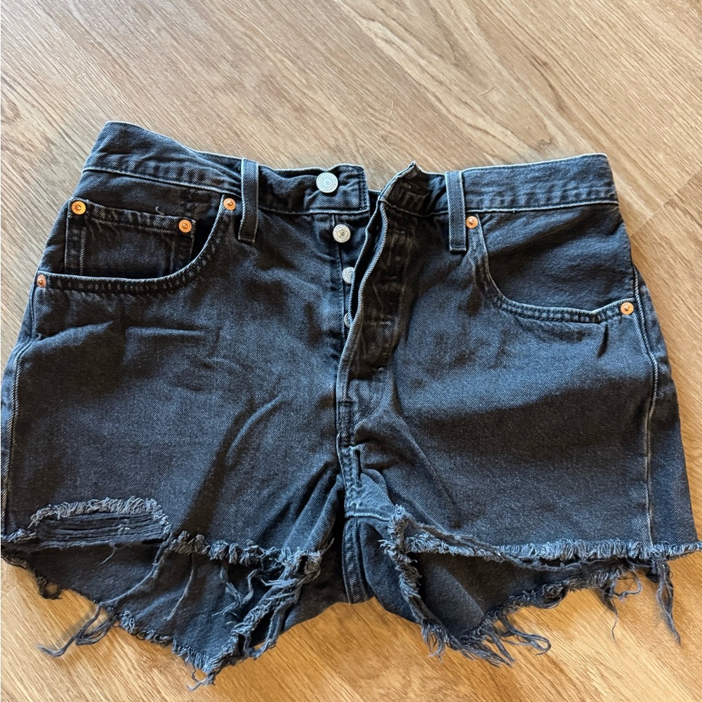 Black Levi’s 501 shorts